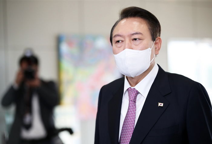 尹 대통령 지지하던 국민의힘 전 의원, 결국 등 돌려...“내가 다 부끄럽다”