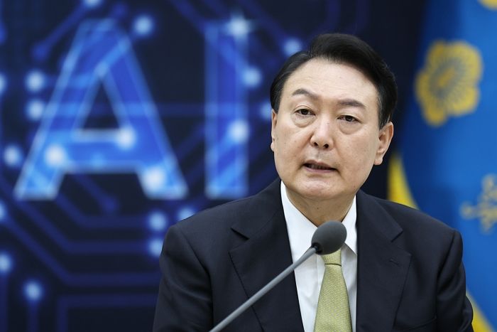 尹 정부가 낸 법안 77건 중 야당이 처리한 법안 건수가 충격적이다