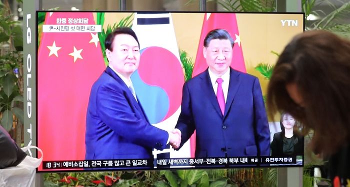 “중국과 긴밀히 소통·협력할 것”...취임 후 시진핑과 첫 한중 정상회담 마친 윤 대통령