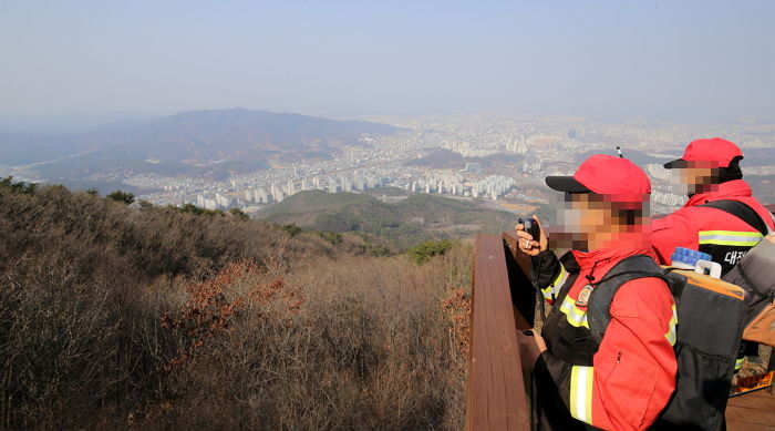 산불감시원 지원한 대구 66세 할아버지, ‘체력시험’ 마친 뒤 사망
