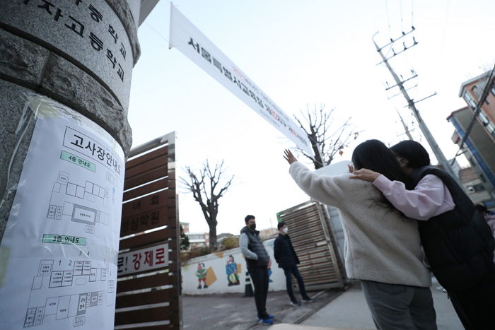 “올해도 뱅절부절”...매년 수능 영어듣기 시험 때마다 대한민국 하늘에서 벌어지는 일