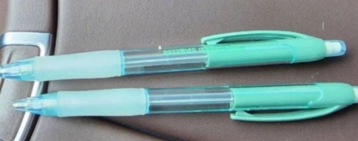 민트색이라 청량감 터진다고 소문났던 올해 ‘수능 샤프’ 실물 공개됐다