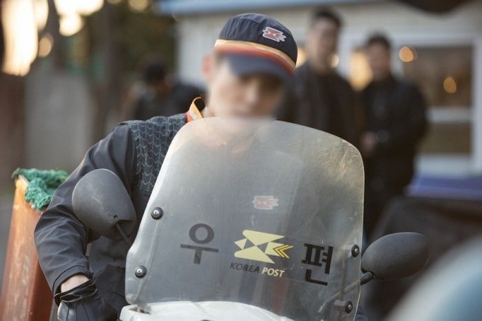 9급 공무원 남친, 알고 보니 ‘집배원’이라 정떨어진단 여성...누리꾼들 이렇게 조언했다