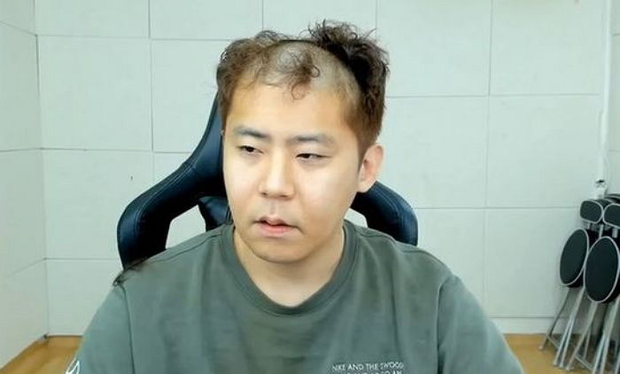 철구, 초특급 AV 스타와 ‘합방’ 한다...“300편 이상 찍은 TOP 10 배우”