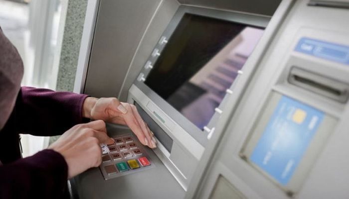 전 여친 계좌에 1원씩 120차례 입금하며 스토킹...범인이 남긴 메시지는