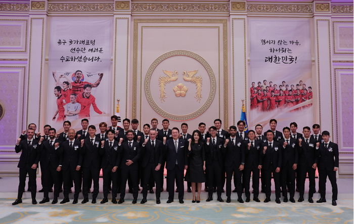 축구 대표팀과 대통령 만찬 중 포착된 민망한 순간...“나였으면 도망갔다” 반응 폭발한 이유