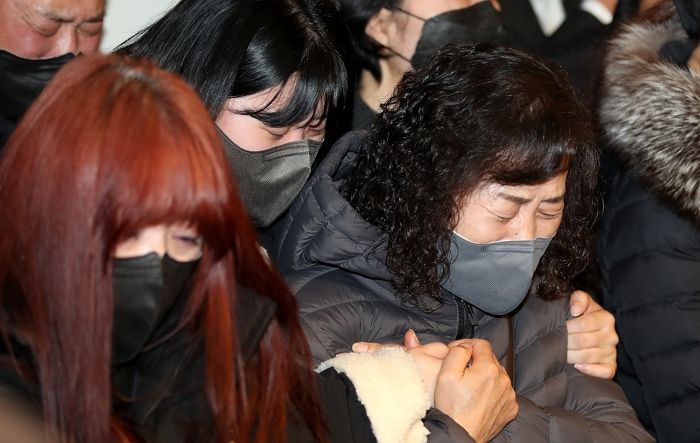 “정부는 국회에 추모공간 만들어라” 이태원 참사 유가족 협의회의 9가지 요구사항