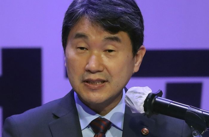 교육부장관 “지금 초등생이 대학갈 땐 수능 없을 것”