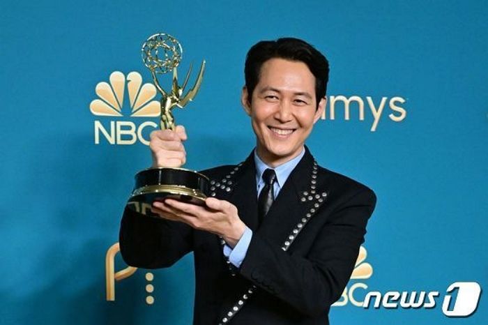 마동석·송강호 제치고 2022년 빛낸 영화배우 1위 오른 스타