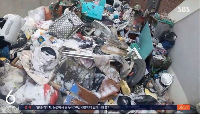 LH 임대주택 세입자가 집 ‘쓰레기장’ 만들었는데 집주인이 한 마디도 못한 이유 (영상)