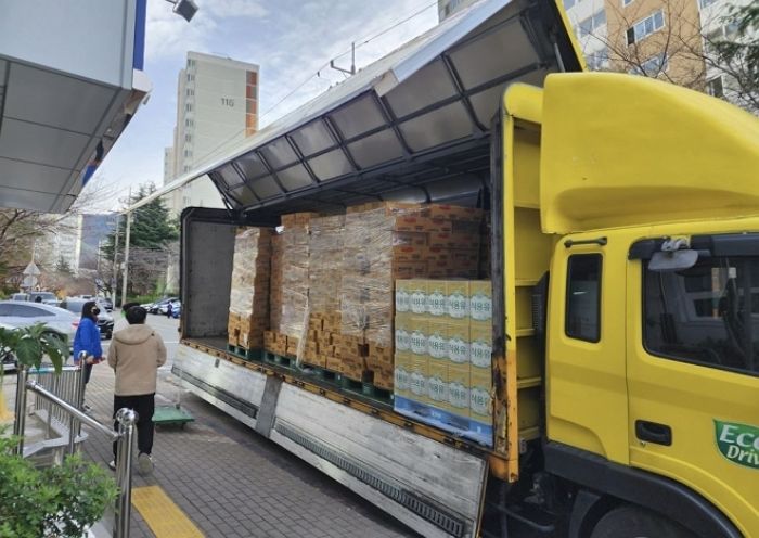 “신원 공개되면 물품 회수”...국내 최초 ‘협박 기부자’로 불리는 부산의 천사