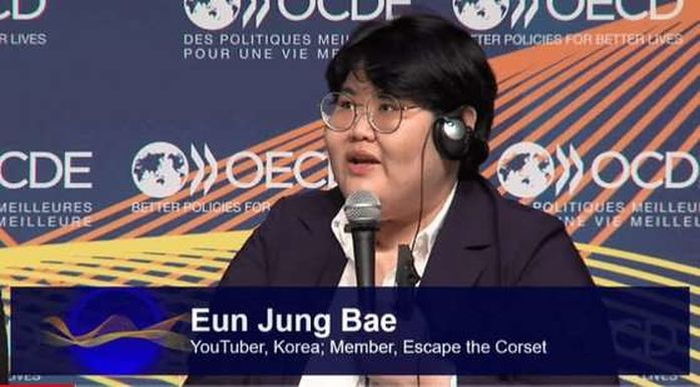 ‘탈코르셋’으로 떴던 페미 유튜버 배리나, 충격 근황 전해졌다