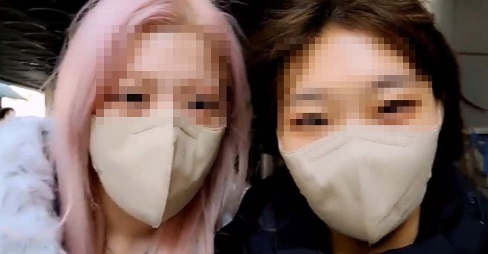 “우리 몸매 보고 쫓아다녀”...경비원이 촬영 제지하자 아프리카TV 여캠들이 내뱉은 막말