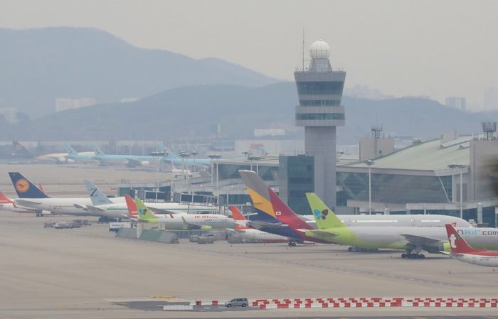 오늘(27일) 새벽 인천공항서 50대 노동자 사망 사고 발생...작업 도중 견인차에 깔려