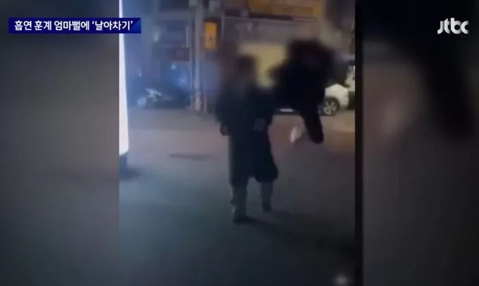 ‘담배 훈계’했다며 엄마뻘 40대 여성에 날아차기한 중학생들...구속영장 신청