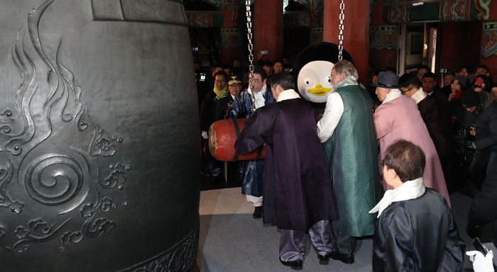 제야의 종 행사 때문에...서울지하철, 고민 끝에 이런 결정 내렸다