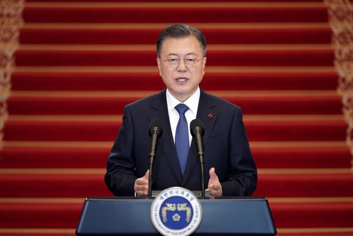 문재인 “이태원 참사, 책임지지 않고 보듬어주지 못하는 못난 모습” 尹정부 우회 비판