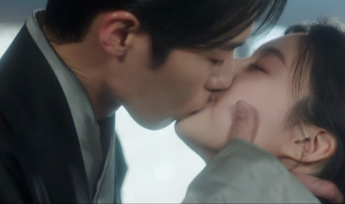 레전드 찍었다고 난리 난 어제자 ‘환혼2’ 이재욱·고윤정 ‘숨멎’ 키스 엔딩