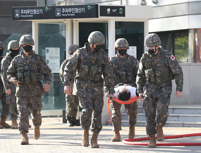 “병장 월급 100만원? 차라리 군대 다시 갈래요”...배달 기사들의 한탄