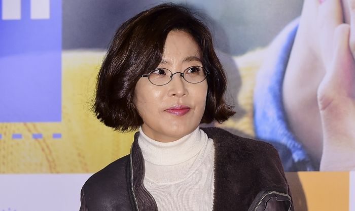 “이선희 뒤통수까지?”...후크, 이선희 콘서트 굿즈 판매금 횡령 의혹