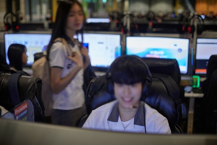 주민번호 도용해 19금 게임하는 청소년들...이제 PC방 사장님 억울하게 처벌 안받는다