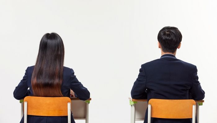 “요즘 10대들 만화카페서 커튼 치고 성행위하는데 제발 단속 좀 해주세요”