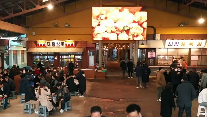 백종원이 오픈한 고깃집 가격 클래스...‘삼겹살’ 진짜 대박입니다