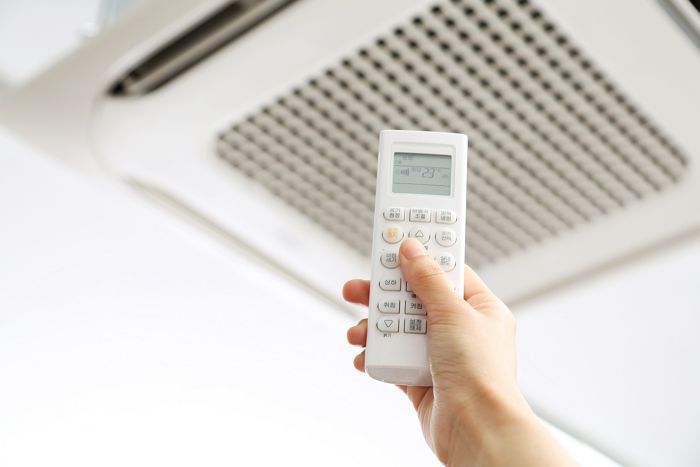 ‘공공기관 17도 제한’ 지침에 공기업, 1억 2천 들여 직원에 오리털 패딩 제공