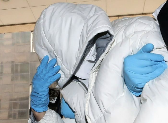 격리 거부하고 도주했던 ‘중국인 확진자’, 처벌 없이 중국으로 추방