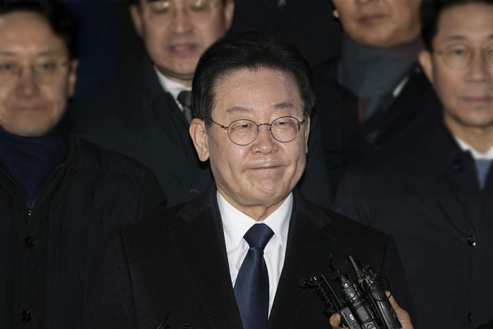 진중권, 검찰 출석 앞둔 이재명에 “정치생명 끝났다”