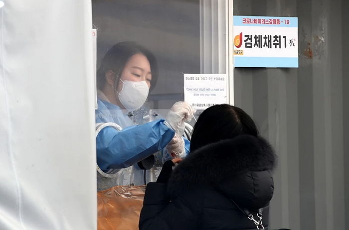 앞으로 코로나 방역 해제되면 국민들 경제적 부담 늘어날 듯...걸리면 ‘비용 폭탄’