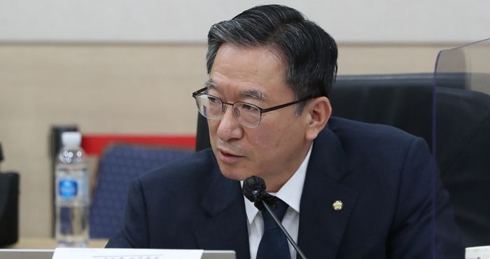 “일 안 했으니 돈 받을 수 없다”...세비 수천만원 자진 반납한 국회의원