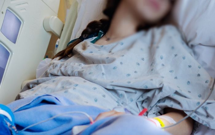 뇌사 선고 받은 여성을 ‘대리모’로 쓰자는 주장에 여초에서 보인 반응