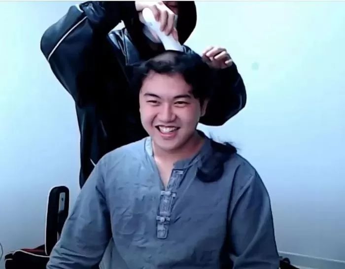 수능 ‘556444’ 받은 유튜버 논리왕 전기, 동국대 합격...파이와 동문됐다