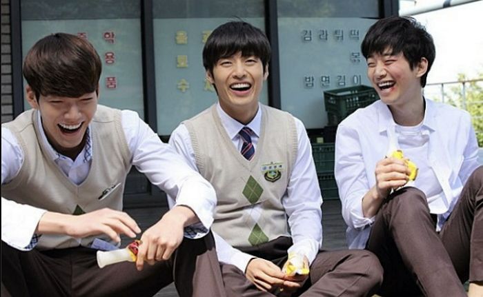 남자는 일주일에 ‘2번’ 친구들 만나야 스트레스 확 풀려 행복하다