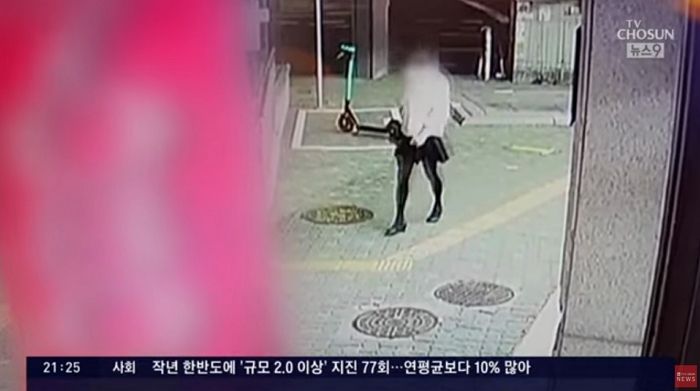 치마에 단발머리 하고 은평구 여성탈의실 나타난 ‘그놈’, 40대 남자 공무원이었다 (영상)
