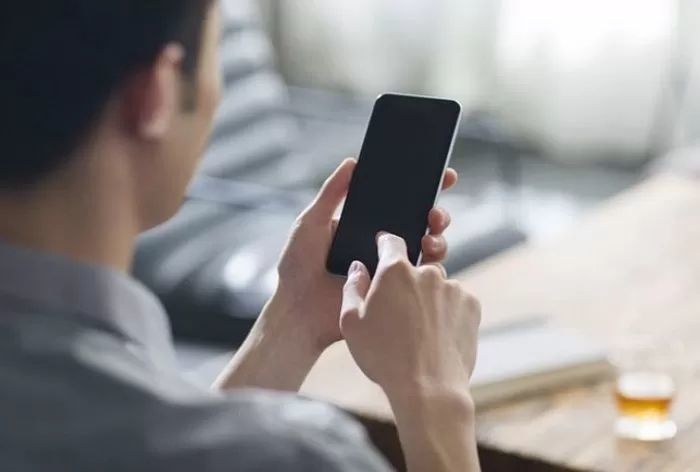 카톡 친구한테 이 메시지 오면 절대 열어보지 마세요...“전화번호부 다 털립니다”