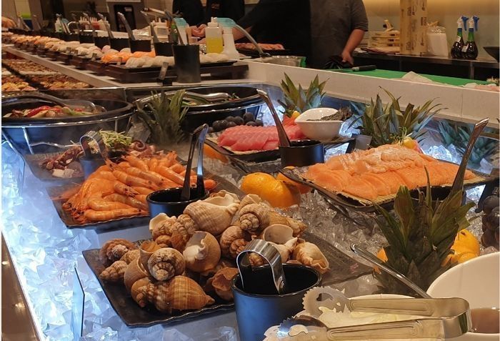 “그래서 맛이..” 초밥 뷔페 ‘쿠우쿠우’ 임원들, 회삿돈 빼돌리다 딱 걸렸다