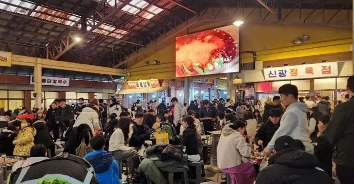 백종원의 예산시장서 판매된 ‘탄 통닭’...CCTV 사진 공개 후, 역풍 불고 있다