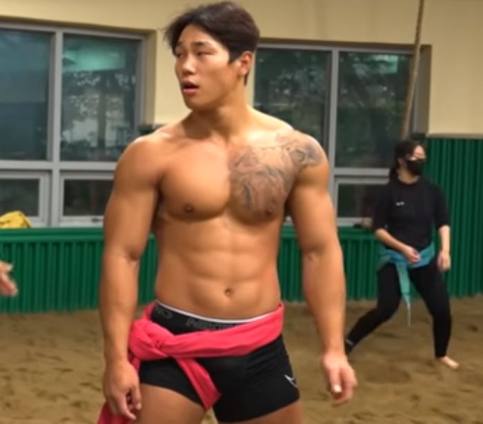 ‘아이언맨’ 윤성빈에게 ‘올림픽 금메달 vs 구독자 1000만’ 물어봤습니다 (+영상)