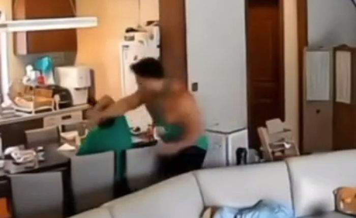 ‘징맨’ 황철순이 아내 폭행하는 영상 급속 확산 중...“주먹으로 얼굴 강타해”