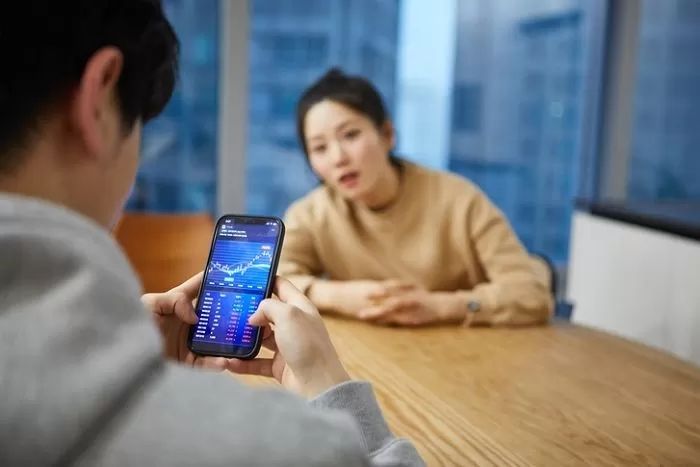 부동산·주식·코인에 ‘영끌’한 MZ 청년 4918명, 이자 724억 ‘탕감’ 받았다