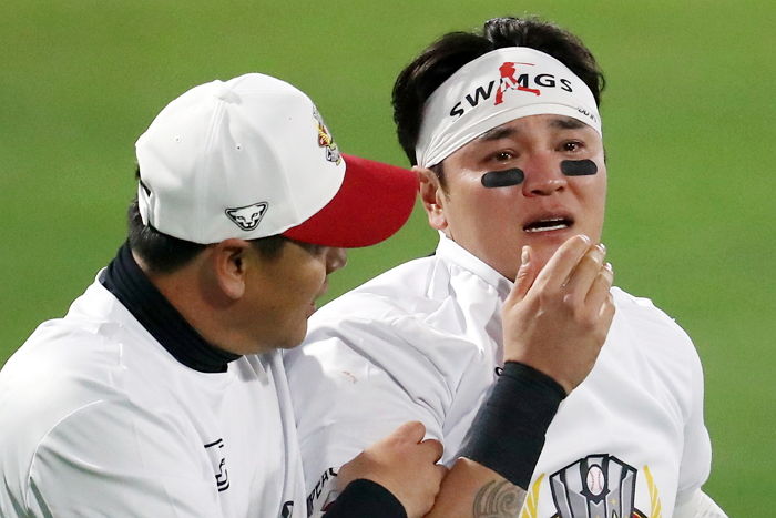 17억 추신수는 3위, 11억 이정후는 5위...한국 최고 연봉 받는 야구선수 정체