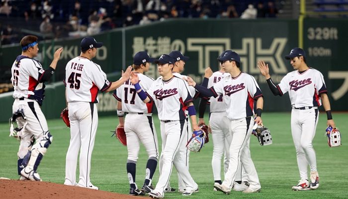 WBC 1차전 탈락 수모...한국 야구 대표팀의 연봉 수준