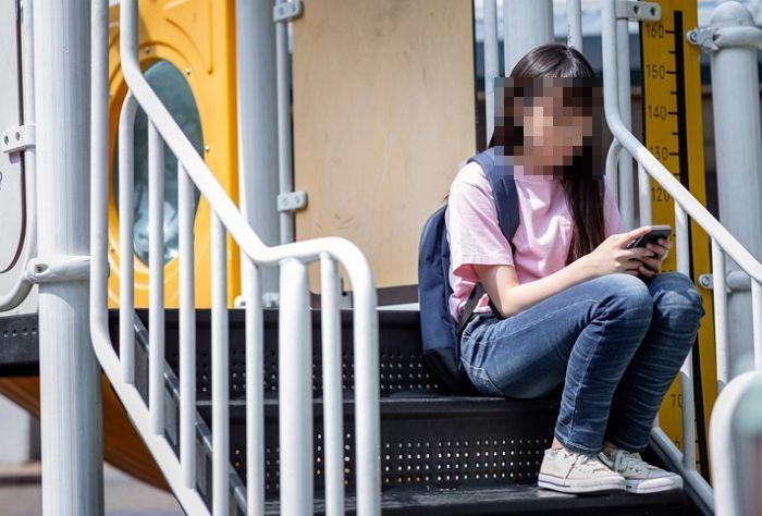 “구독자 많은 유튜브 계정 줄게”...10살 소녀 유혹해 성착취물 찍은 20대 男