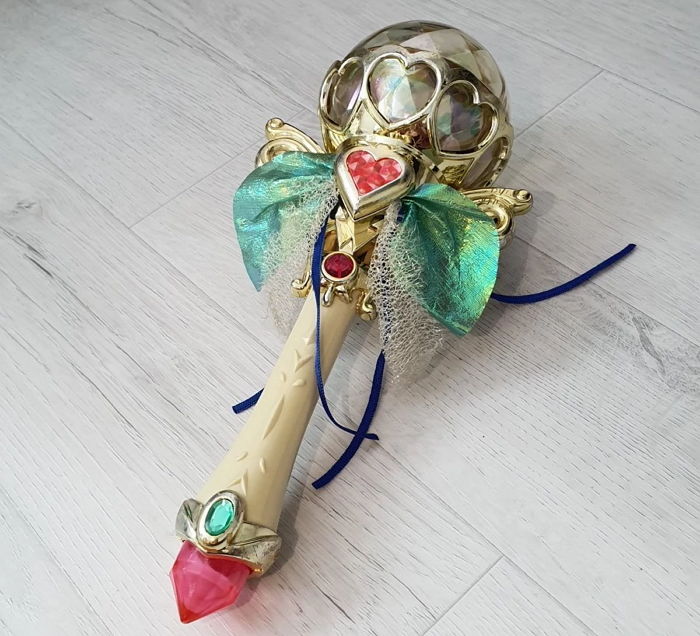 “네이버쇼핑에서 980만원에 팔려”...중고가 전설 찍은 요술봉 정체