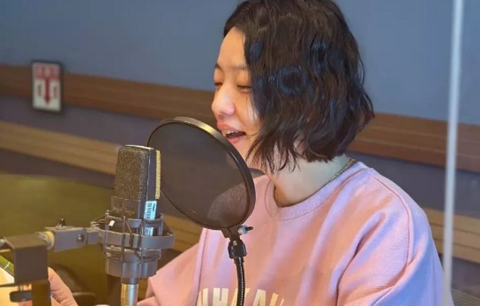 ‘만삭’ 안영미, 출산 위해 미국으로 출국한다...“라디오는 잠시 쉬어요”