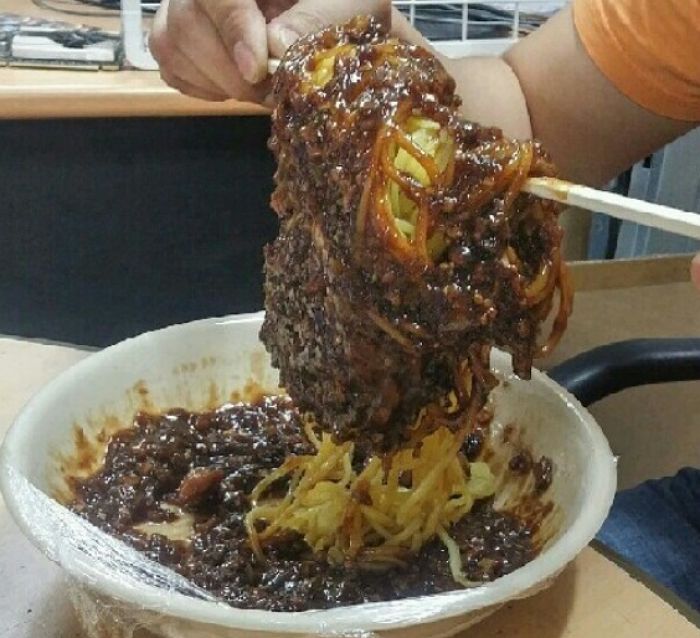 고객이 배달요청사항 “면 불면 환불한다” 적자...중국집 사장님이 한 놀라운 대응