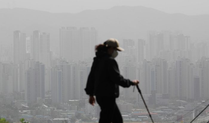 봄비 그치자마자 중국발 미세먼지 뒤덮은 현재 날씨 상황