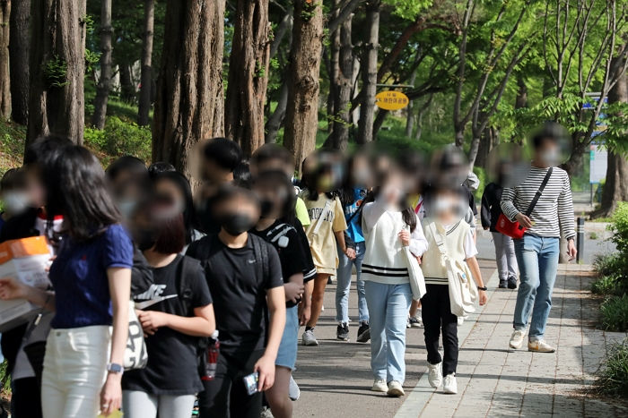 제주도 수학여행에 70만원 내라면서 사실상 강제...참석 여부 ‘자율’로 못 바꾸나요?